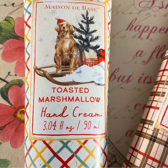 Maison de Base Hand Cream Set of 2 Holiday Scent Toasted Marshmallow Candy Cane - Picture 2 of 4